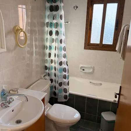 4-bedroom With Private Pool & Citrus Garden Vila *