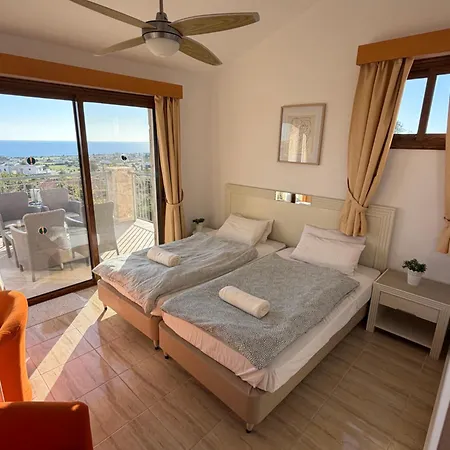 Vila 4-bedroom With Private Pool & Citrus Garden *
