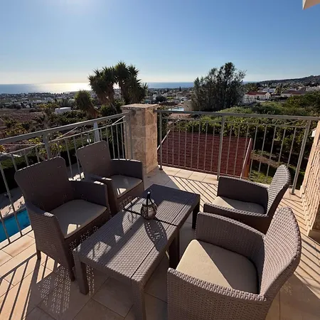 4-bedroom With Private Pool & Citrus Garden Vila