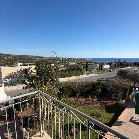 4-bedroom With Private Pool & Citrus Garden * Pegeia