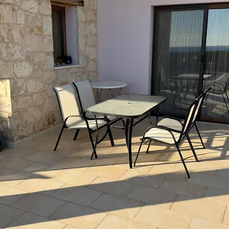 4-bedroom With Private Pool & Citrus Garden