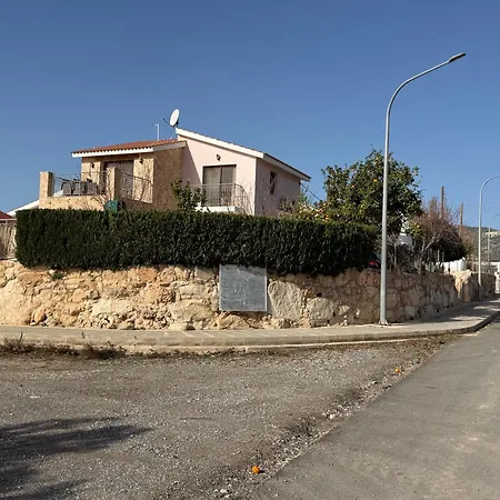 Vila 4-bedroom With Private Pool & Citrus Garden Pegeia